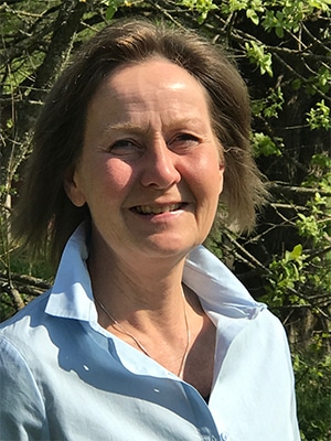 Agneta Brännborn, Vittsjö. Cert. Helhetsterapeut och djurkommunikatörpå HelhetsCentrum